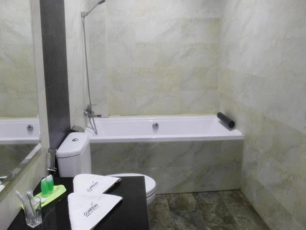 Guardian Family Hotel Sorong Exterior photo